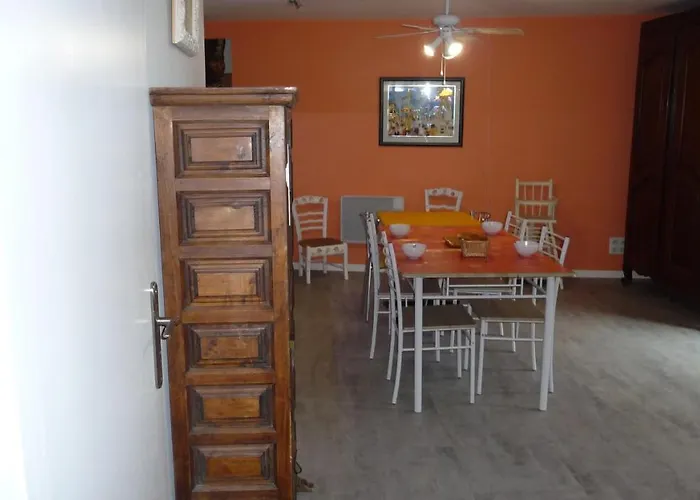 La Grange Du Couvent Сарла-ла-Канеда